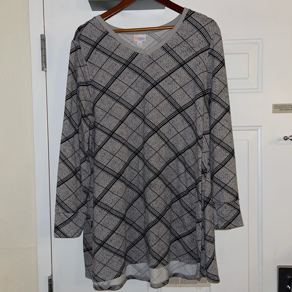 Lularoe tunic
